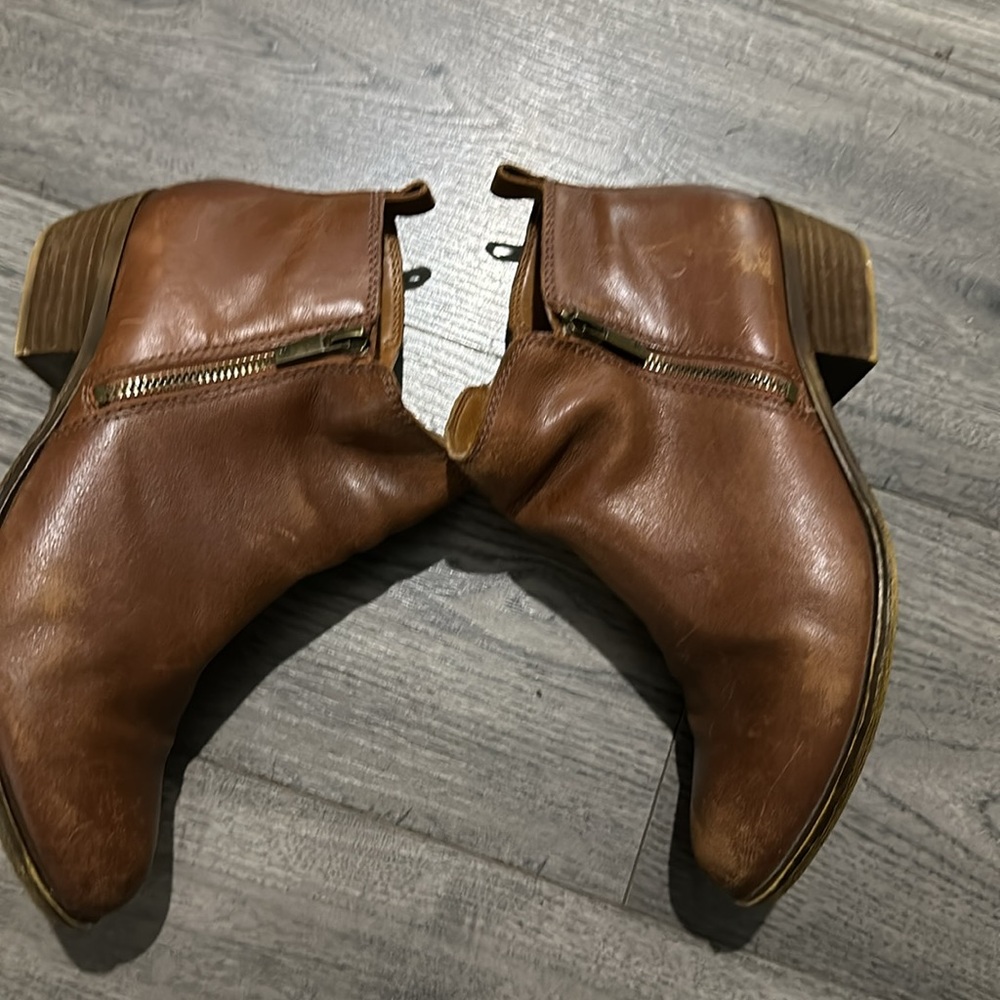 Lucky Brand distressed leather booties - Picture 2 of 5
